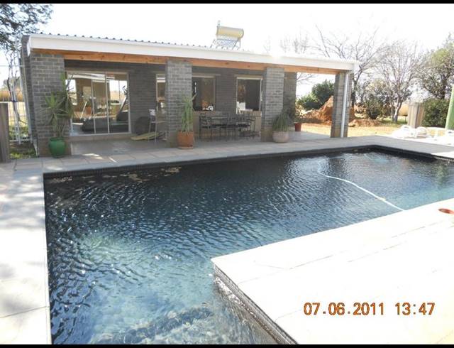 FARM FOR SALE IN LAEZONIA